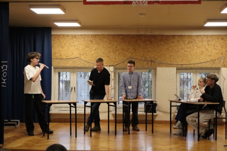 Debata kandydatów na przewodniczącego SU.